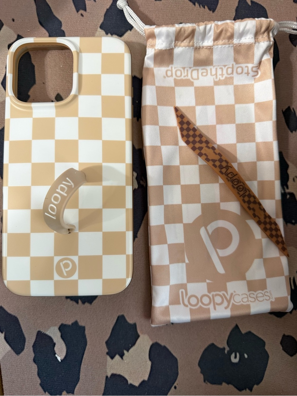 Loopy Case Beige and White Checkerboard iPhone Case with Loop Grip & Pouch